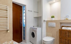 Rainbow Apartments 1 Premium